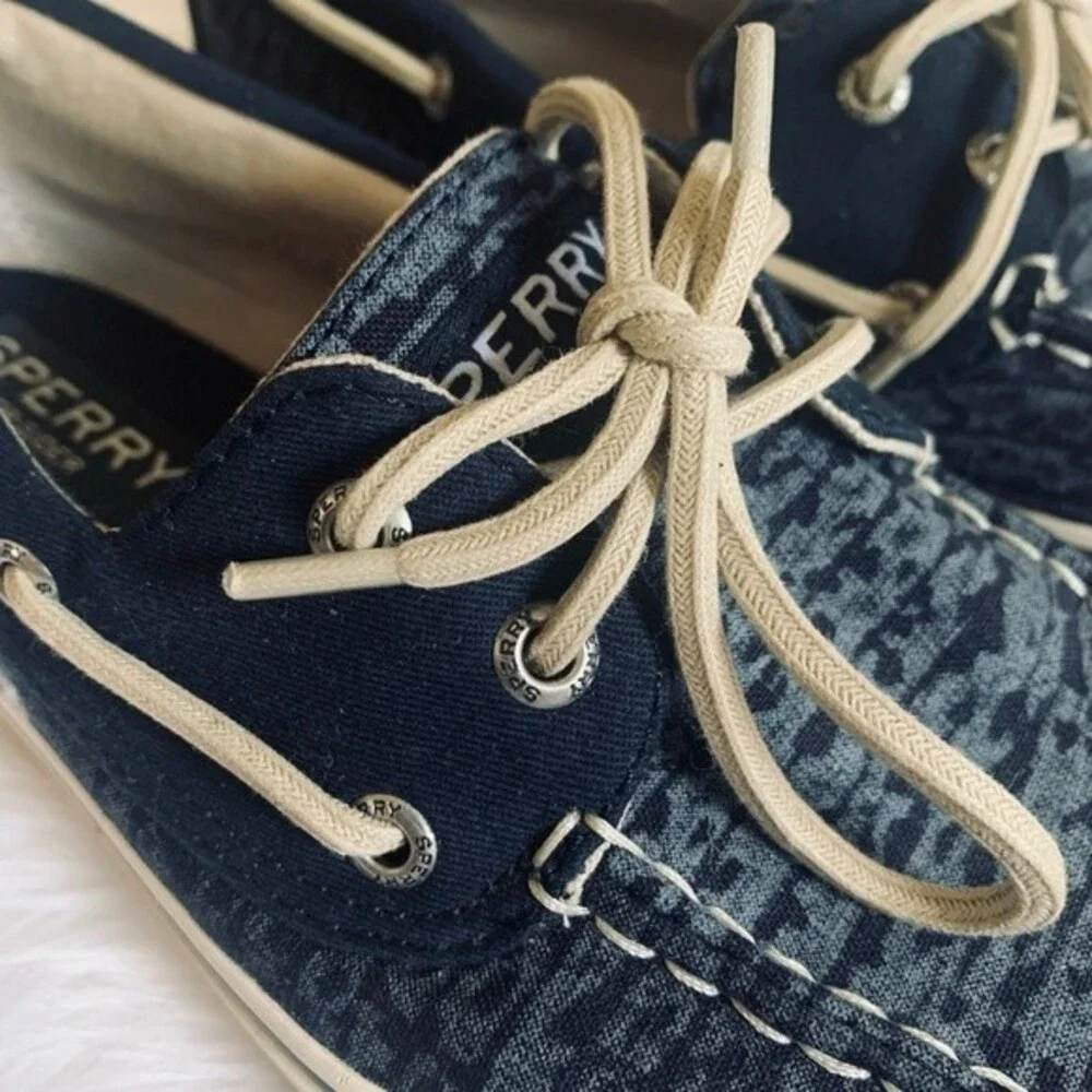 Sperry boat shoes